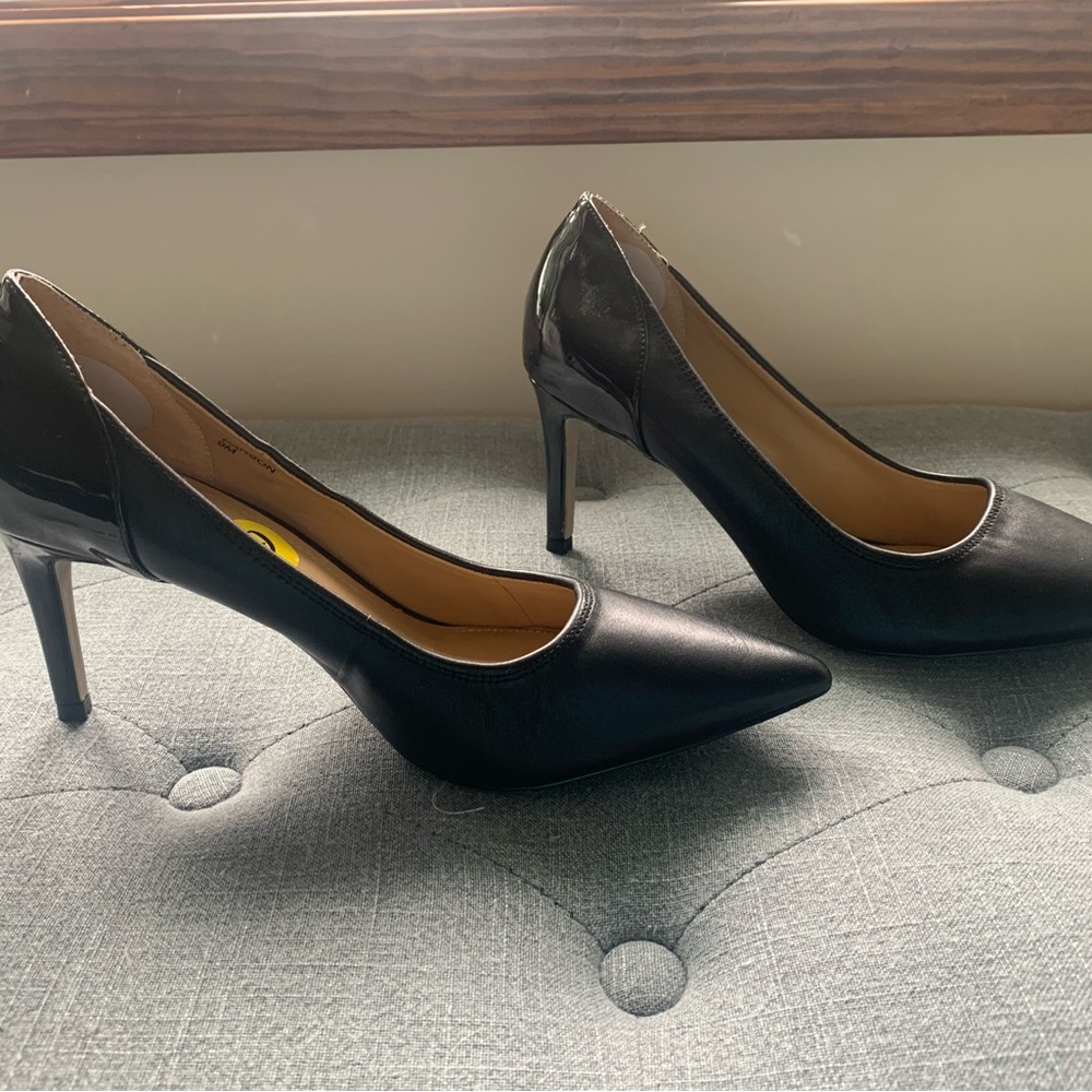 Tahari heels
